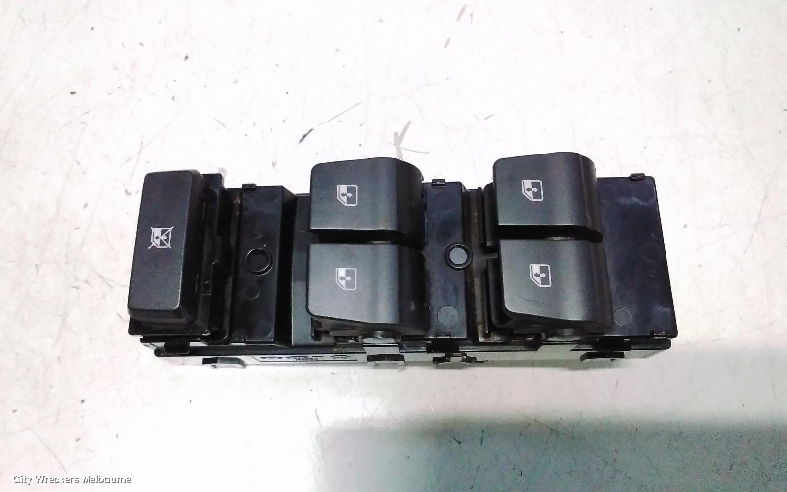 HYUNDAI I30 PWR DR WIND SWITCH, RH FRONT (MASTER SWITCH), PD, NON AUTO DOWN ON ALL SIDE TYPE, 03/2017 ONWARDS - Image 3