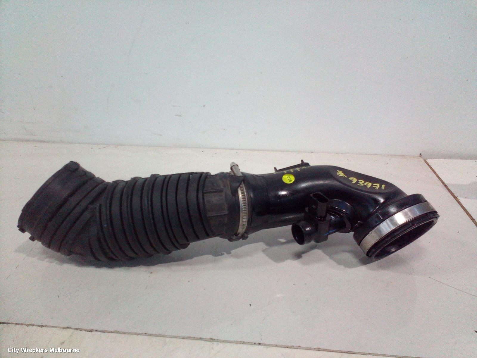 VOLKSWAGEN CRAFTER, SY1, 08/2017 ONWARDS, TURBO HOSE : 93971 - Image 2