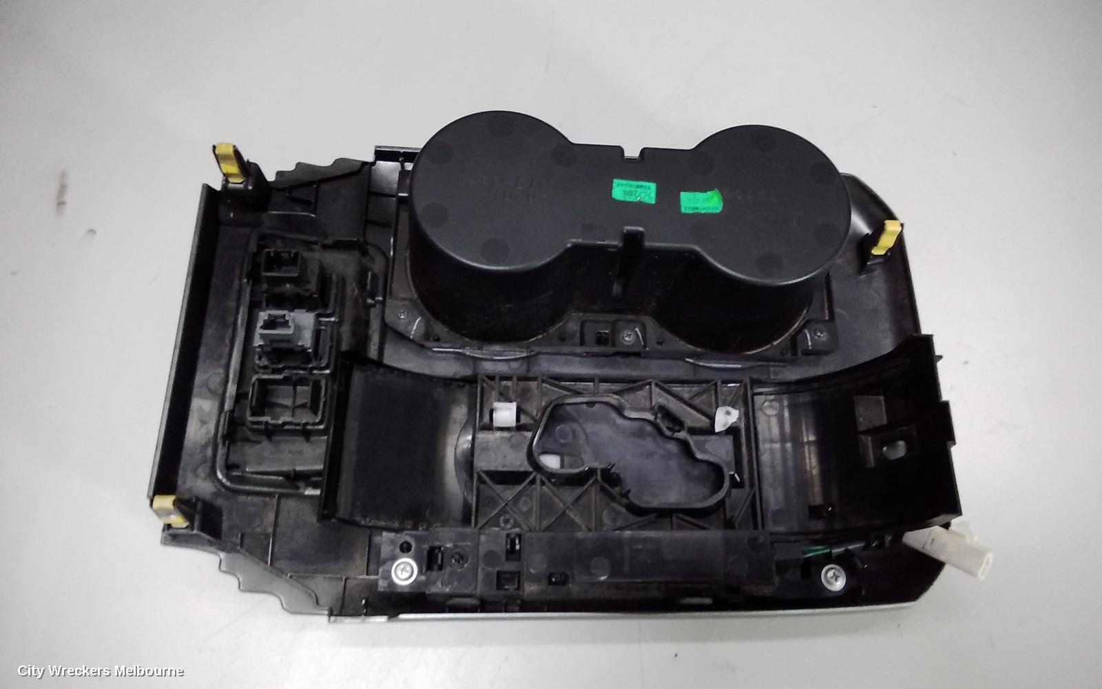 TOYOTA CAMRY, XV50, 12/2011 - 05/2015, CUP HOLDER: 61968 - Image 3