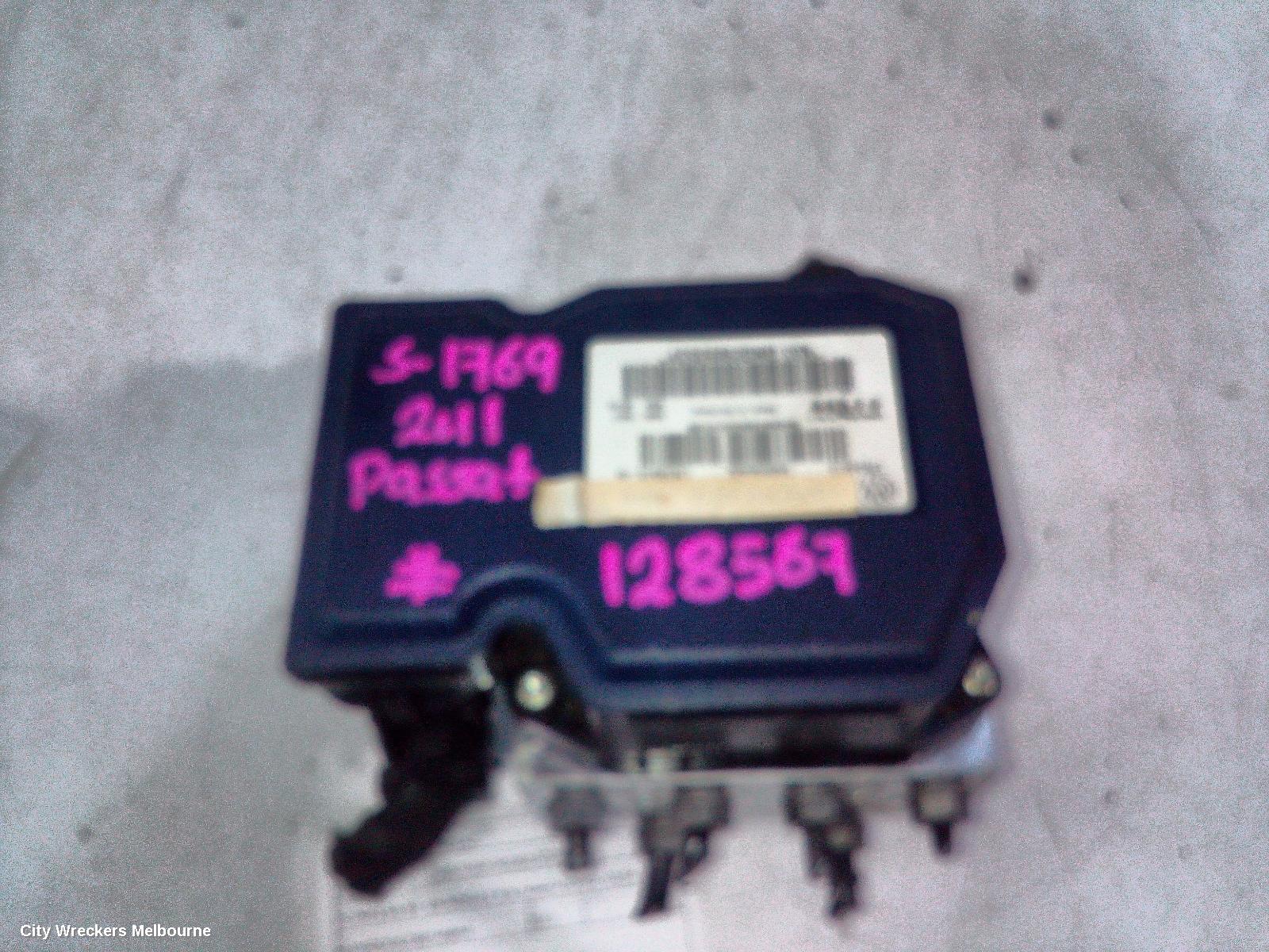VOLKSWAGEN PASSAT ABS PUMP/MODULATOR, 3C/MK6 B6-B7, ON MODULE P/N 3AA614109AQ, 03/2006 - 05/2015 - Image 2
