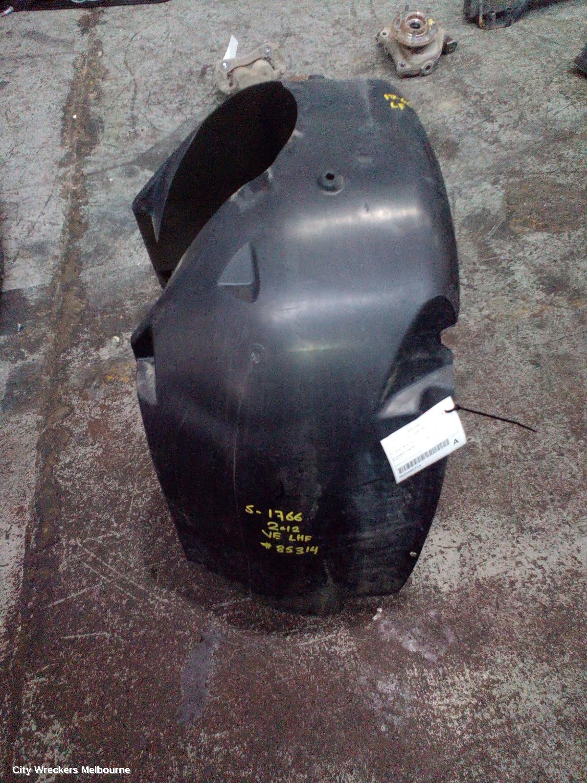 HOLDEN COMMODORE LEFT GUARD LINER, VE, FRONT, 08/2006 - 04/2013 - Image 2