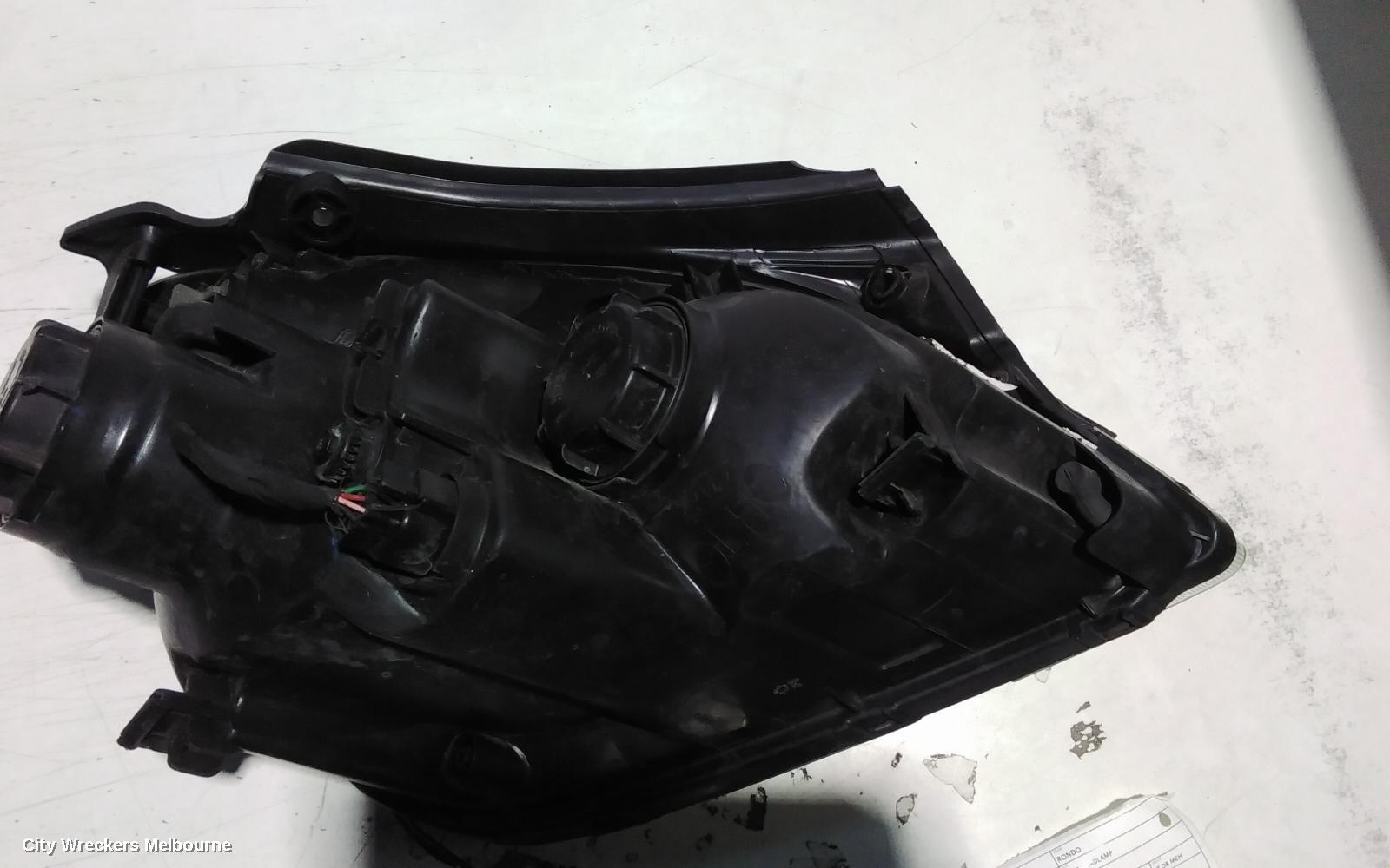 KIA RONDO LEFT HEADLAMP, UN, 12/2006 - 09/2009 - Image 3