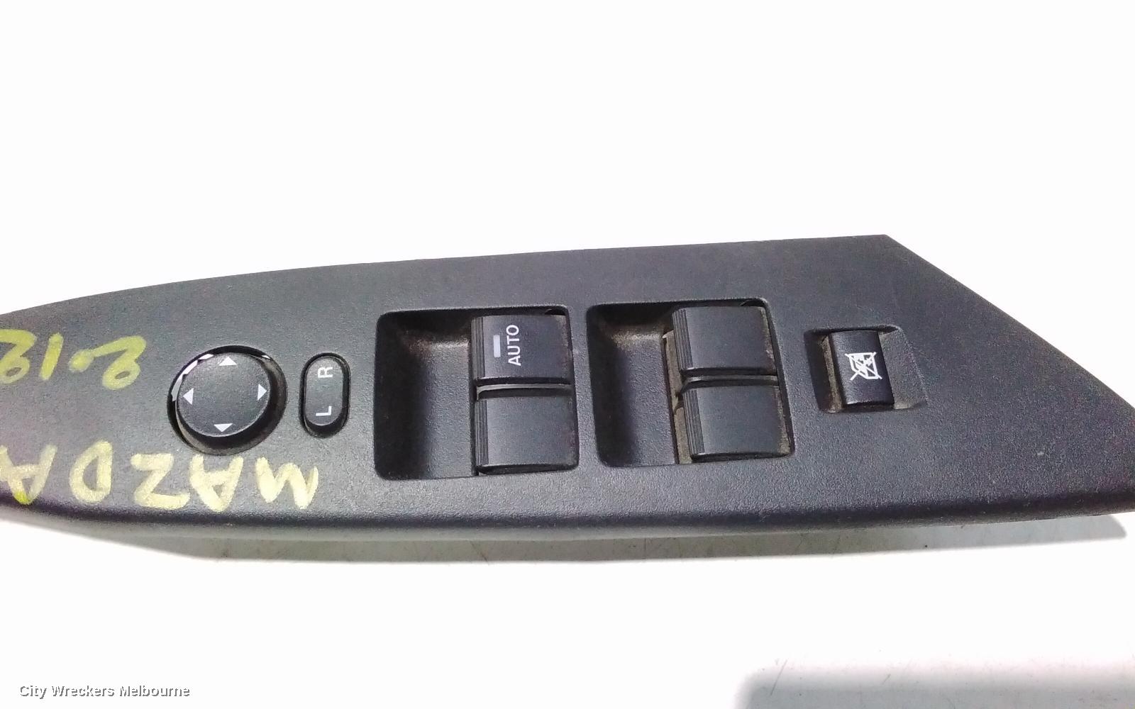 MAZDA 3 PWR DR WIND SWITCH, RH FRONT (MASTER SWITCH), NON FOLDING TYPE, BL, 04/2009 - 10/2013 - Image 2