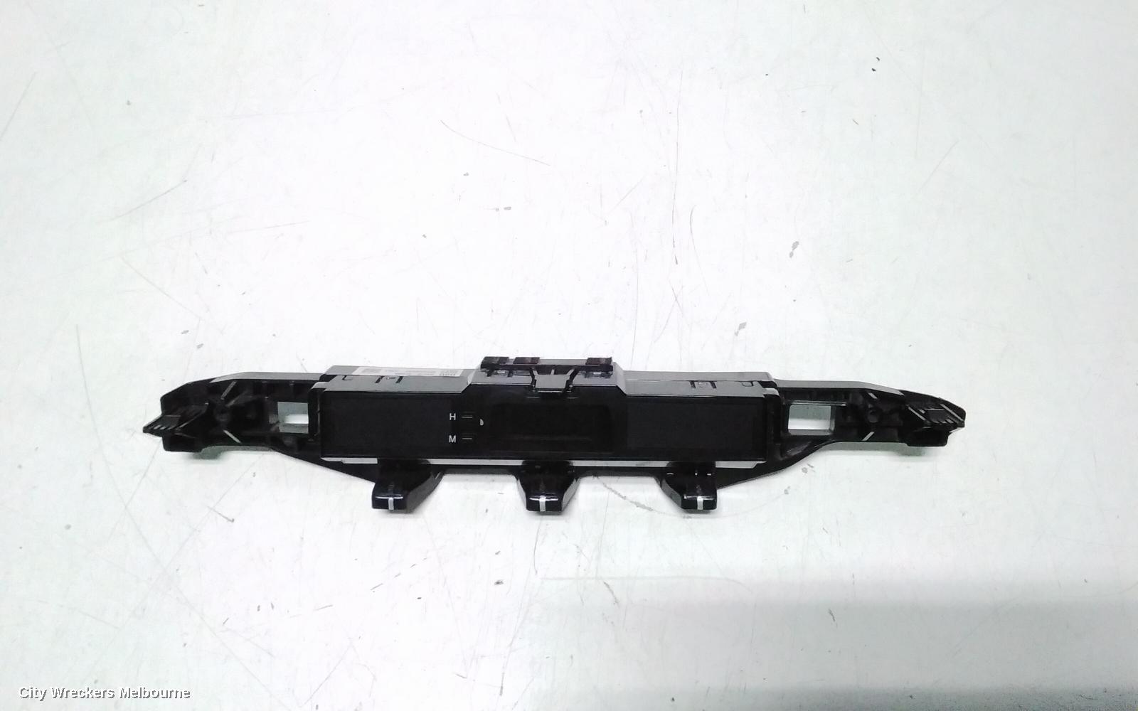 TOYOTA KLUGER CLOCK, XU50 SERIES, 03/2014 - 02/2021 - Image 2