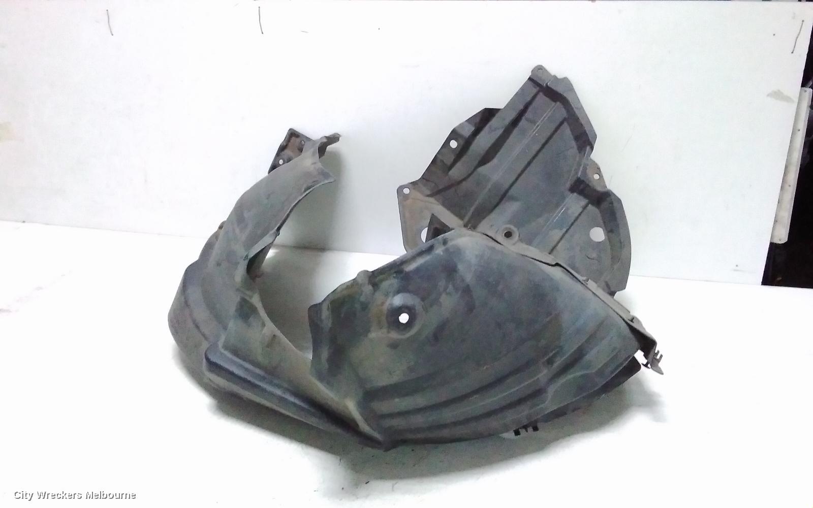 TOYOTA KLUGER RIGHT GUARD LINER, GSU40-GSU45, 07/2010 - 02/2014 - Image 2