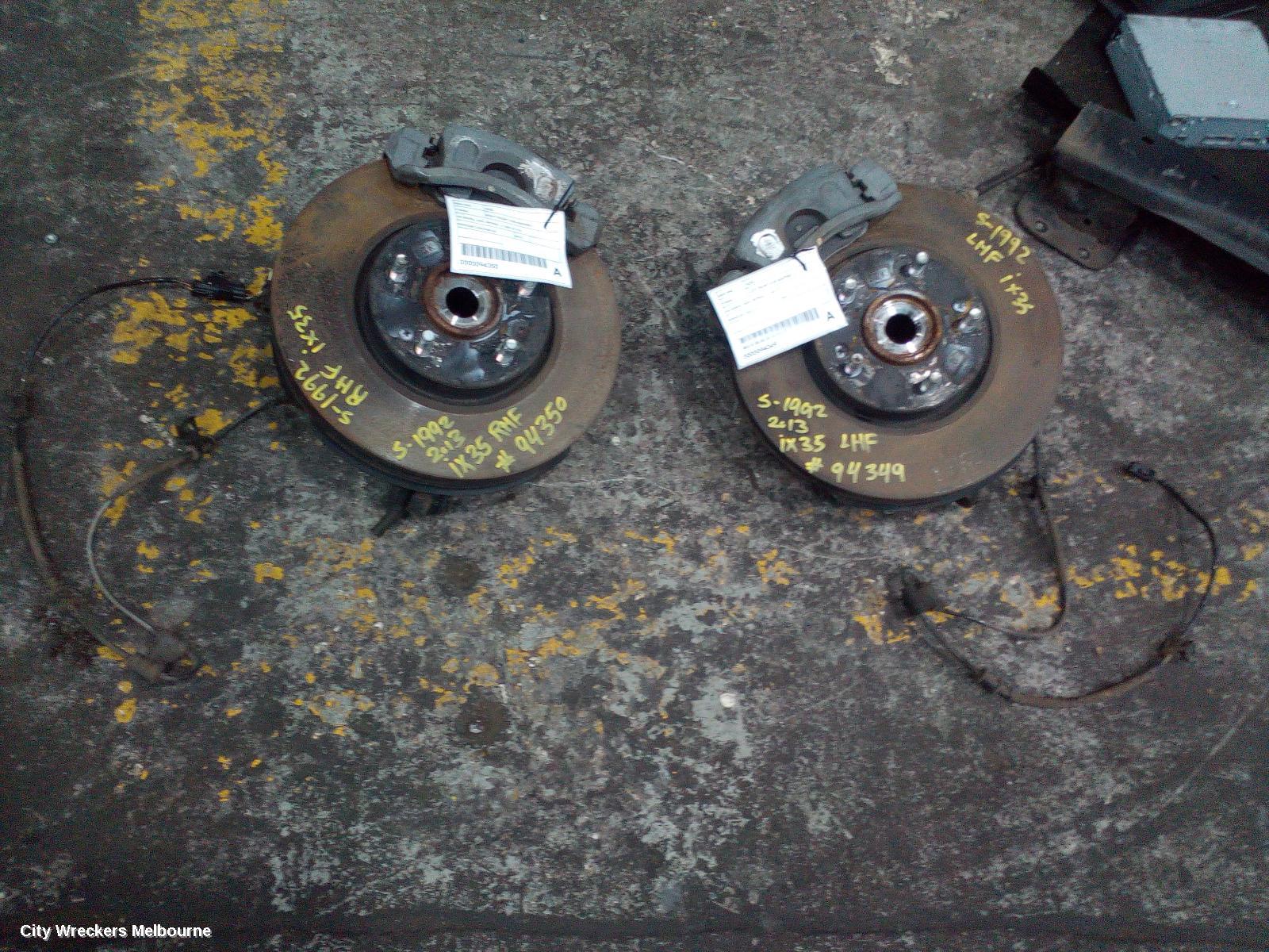HYUNDAI IX35 RIGHT FRONT HUB ASSEMBLY, LM SERIES, 4WD, PETROL, 11/2009 - 01/2016 - Image 3