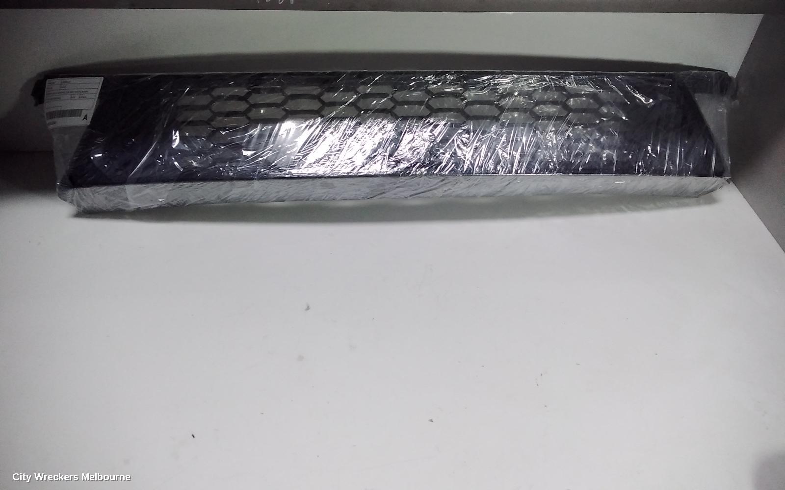 TOYOTA COROLLA GRILLE, BUMPER GRILLE (CENTRE), ZRE182R, HATCH, BLACK, ASCENT/LEVIN SX, 10/2012 - 03/2015 - Image 3