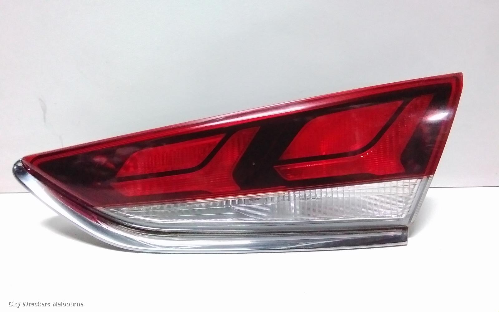 HYUNDAI SONATA REAR GARNISH, BOOTLID LAMP (RH SIDE), LED TYPE, LF, 08/2017 - 01/2020 - Image 3