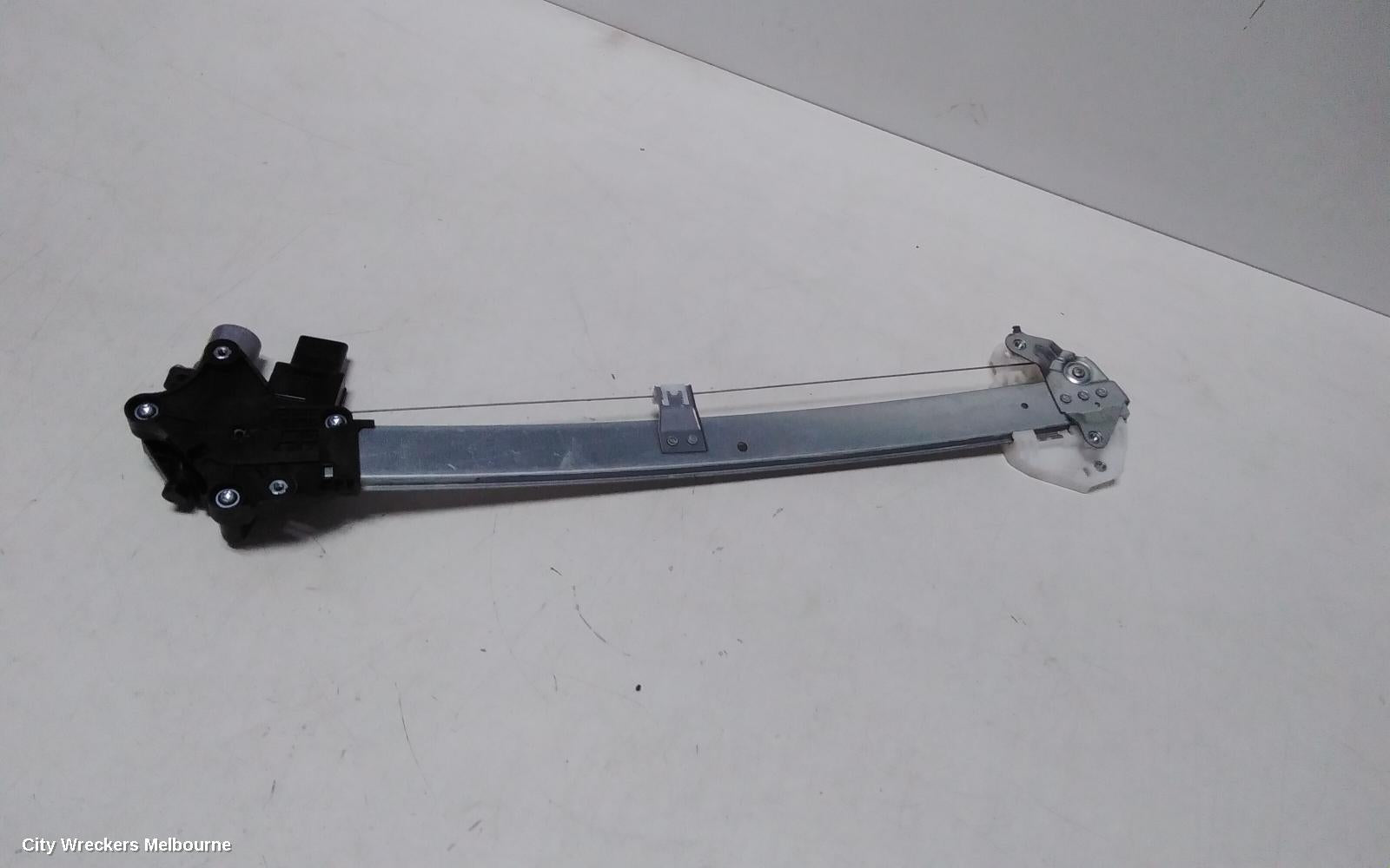 MITSUBISHI OUTLANDER RIGHT FRONT WINDOW REG/MOTOR, DOOR REG ASSY (REG AND MOTOR), ZM, 08/2021 ONWARDS - Image 2