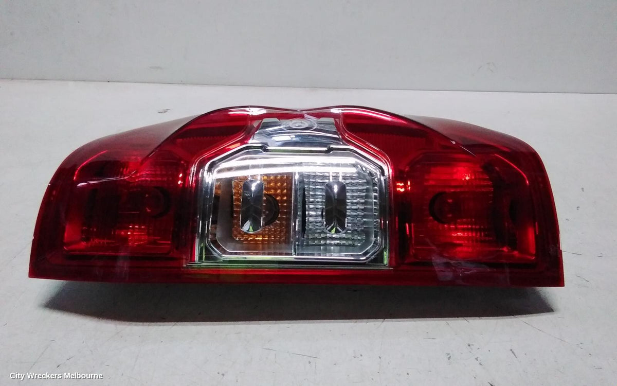 LDV T60 RIGHT TAILLIGHT, SK8C, IN BODY, UTE, 07/2017 - 07/2021 - Image 2