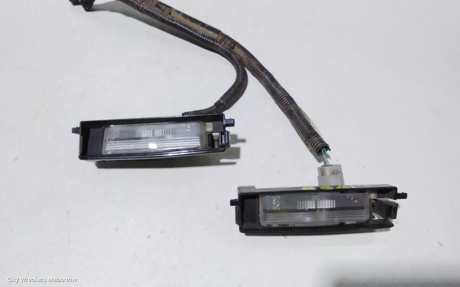 TOYOTA COROLLA, ZRE182R 10/2012 - 06/2018, NUMBER PLATE LIGHT: 82453 - Image 2