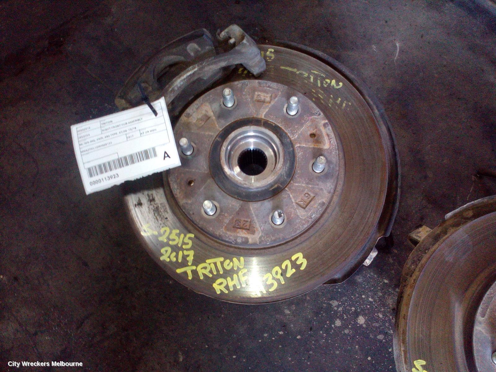 MITSUBISHI TRITON RIGHT FRONT HUB ASSEMBLY, ML-MN-MQ, 4WD, ABS TYPE, 07/2006 - 10/2018 - Image 2