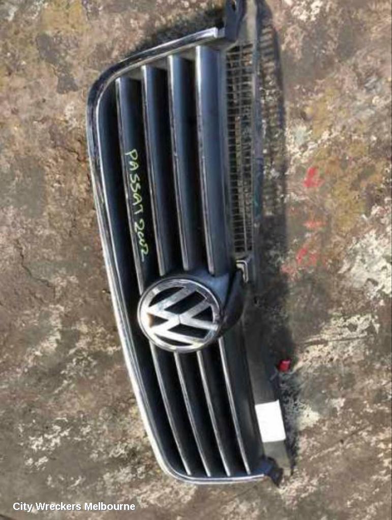 VOLKSWAGEN PASSAT GRILLE, 3B/GP, 11/2002 - 11/2005 - Image 1