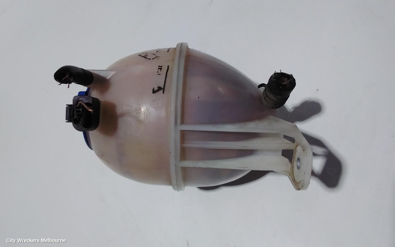 VOLKSWAGEN AMAROK OVERFLOW BOTTLE, 2H, 12/2010 ONWARDS - Image 2