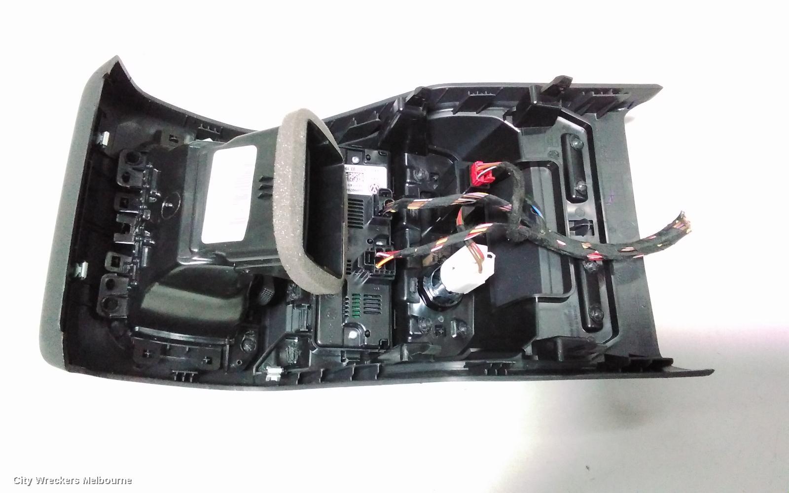 VOLKSWAGEN TIGUAN HEATER/AC CONTROLS, 5NA, REAR, 06/2016 ONWARDS - Image 3