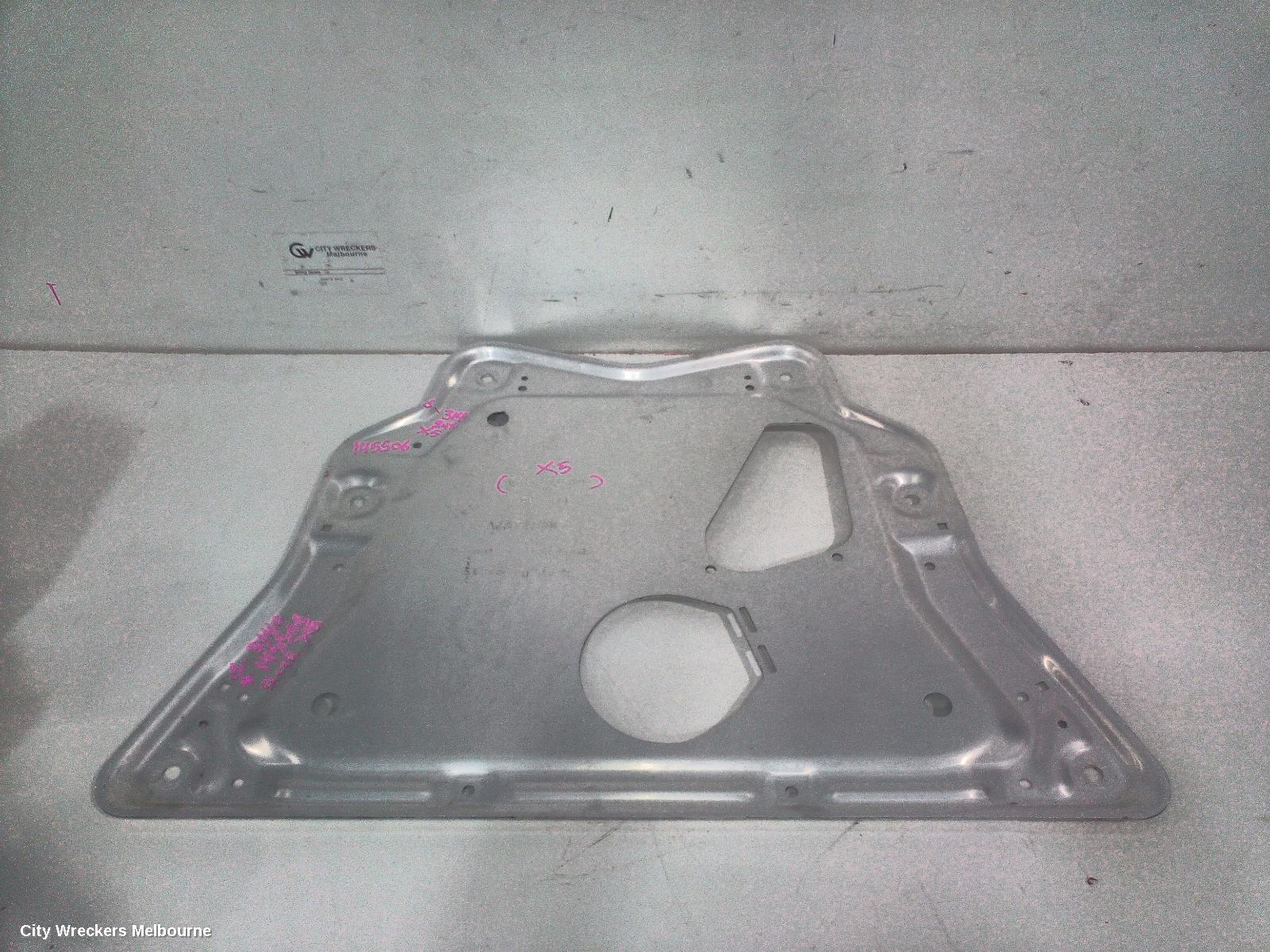 BMW X5 LOWER ENGINE SPLASH TRAY, STONE TRAY, STANDARD, E70, 12/2006 - 08/2013 - Image 2