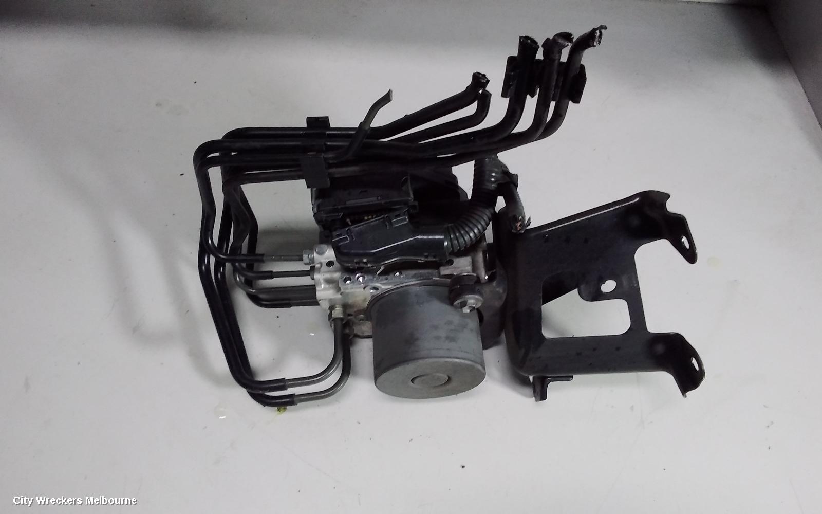 TOYOTA KLUGER ABS PUMP/MODULATOR, GSU40-GSU45, 05/2007 - 02/2014 - Image 3
