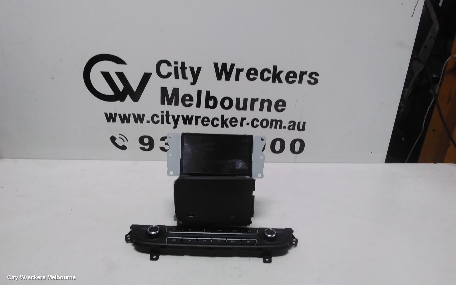 LDV G10 RADIO/CD/DVD/SAT/TV, DISPLAY UNIT, 10IN TOUCHSCREEN, SV7A/SV7C, WAGON/VAN, 04/2015 ONWARDS - Image 1
