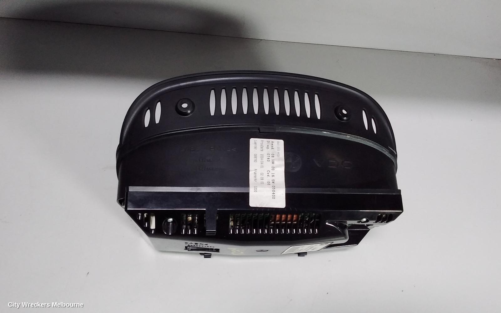 BMW 5 SERIES INSTRUMENT CLUSTER, INSTRUMENT CLUSTER, PETROL, E60, 10/2003 - 04/2010 - Image 3