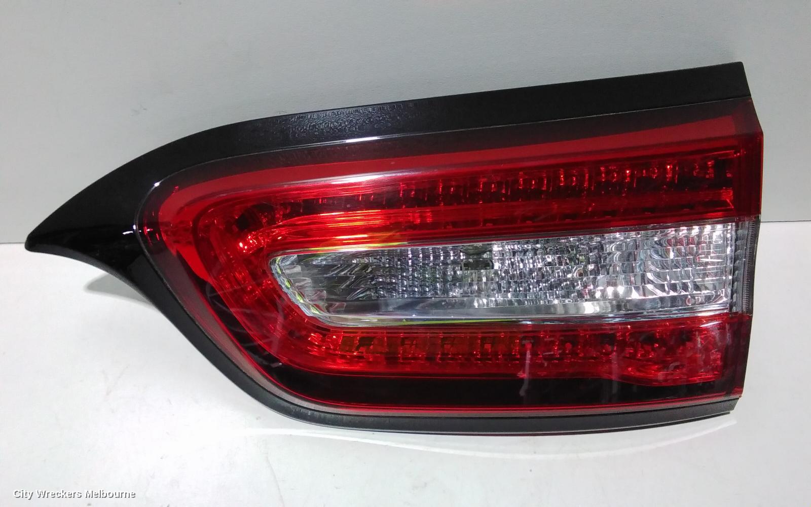 JEEP CHEROKEE REAR GARNISH, TAILGATE LAMP (RH SIDE), KL, 02/2014 - 03/2018 - Image 2