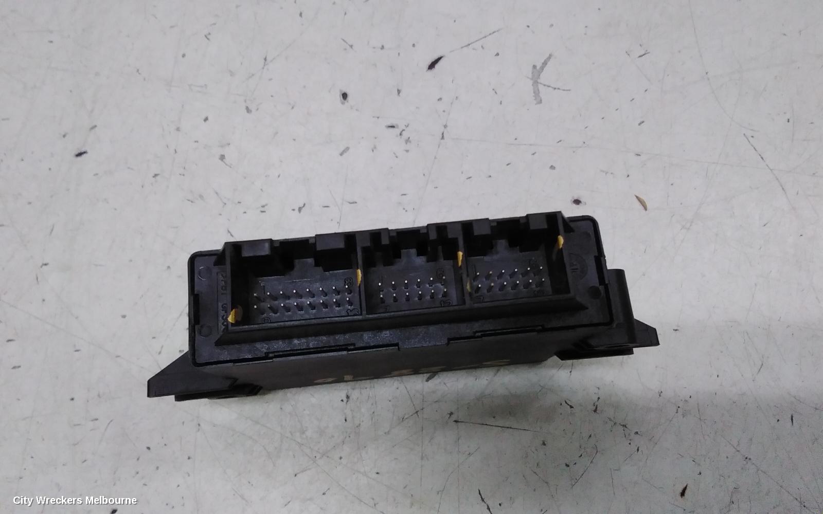 PORSCHE MACAN ECU, PARKING AID CONTROL MODULE VALEO ECU, 95B, 06/2014 - 04/2022 - Image 3