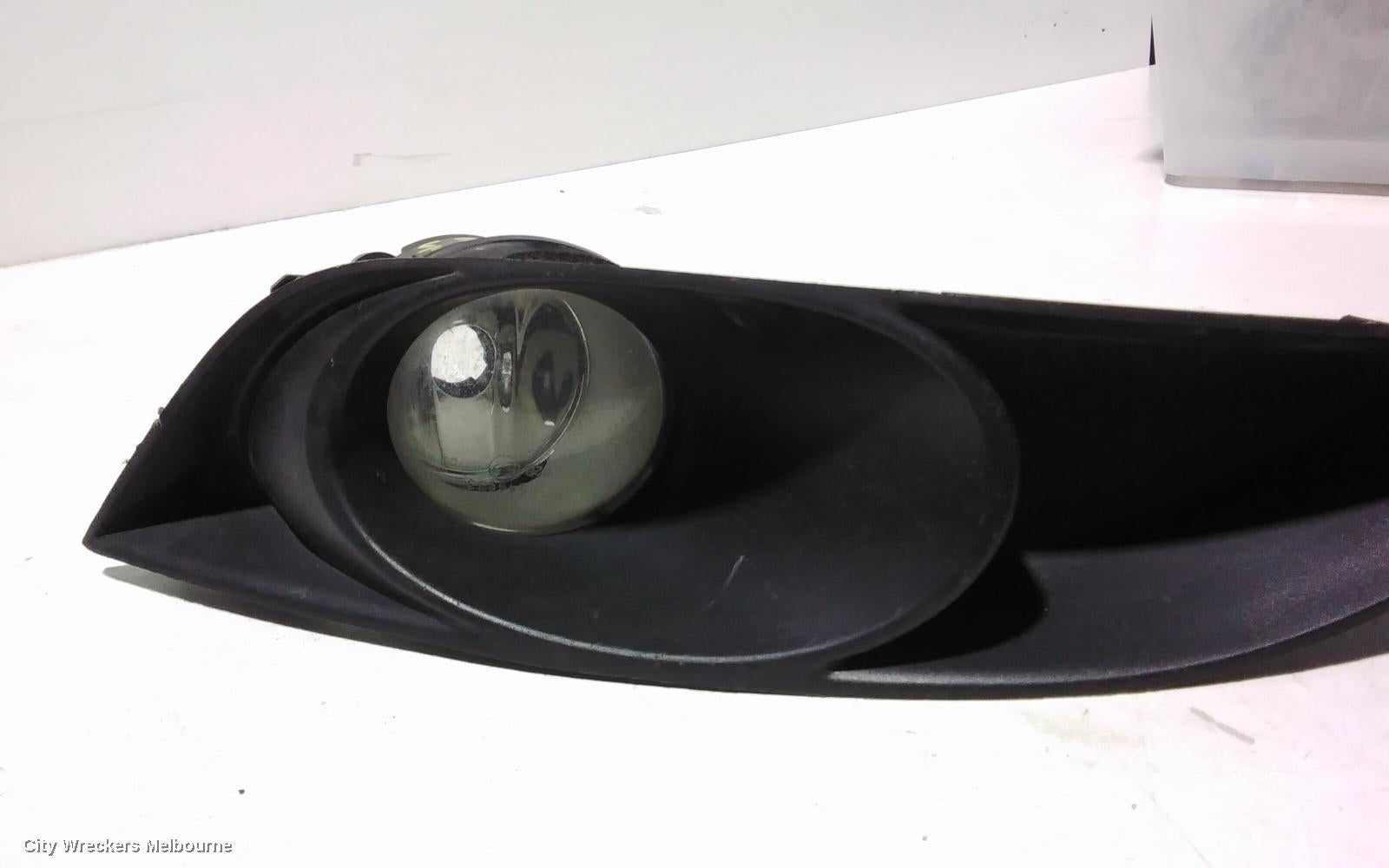 TOYOTA COROLLA LEFT INDICATOR/FOG/SIDE, BUMPER FOGLAMP, ZRE152R, HATCH, 03/2007 - 10/2009 - Image 2