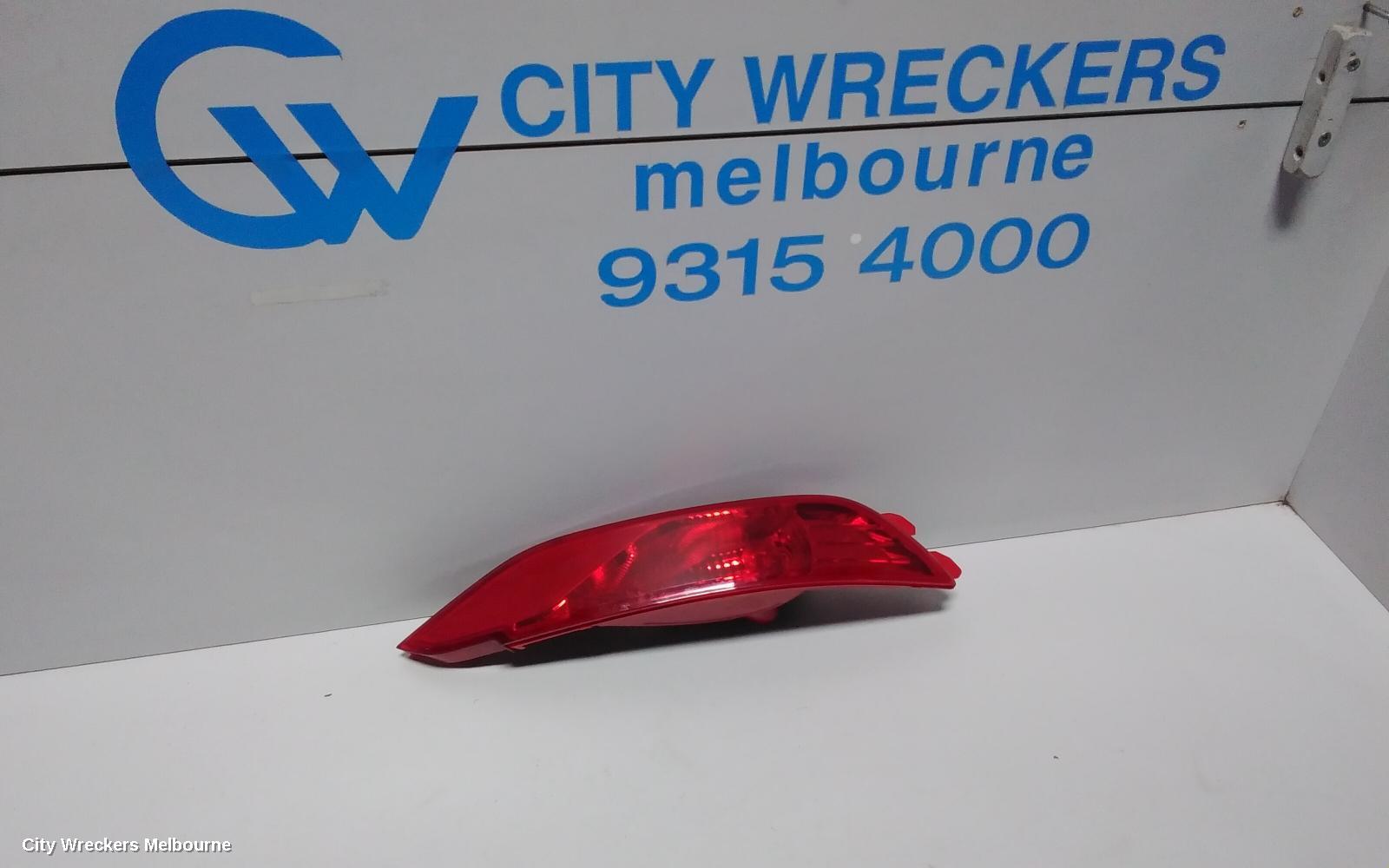 HYUNDAI TUCSON LEFT TAILLIGHT, IN BUMPER, TL, 07/2015 - 06/2018 - Image 1