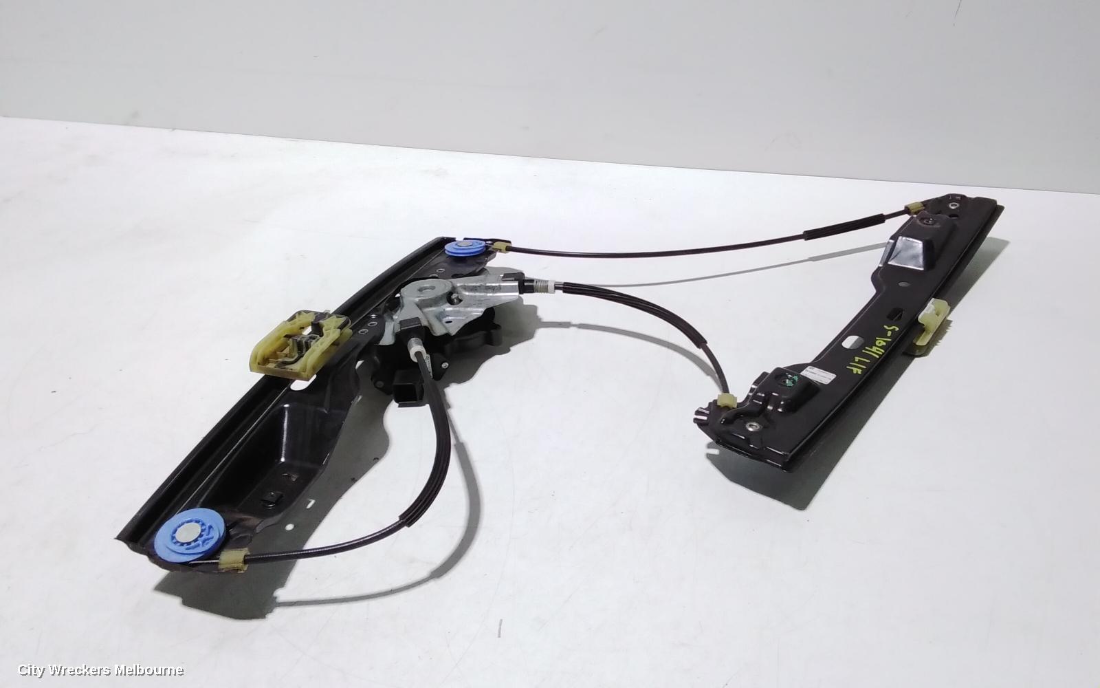 OPEL ASTRA LEFT FRONT WINDOW REG/MOTOR, MK 4, 09/2012 - 01/2014 - Image 1