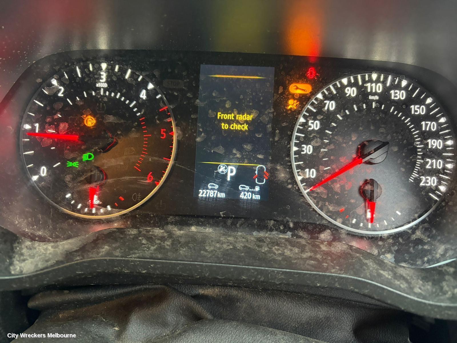 RENAULT TRAFIC INSTRUMENT CLUSTER, DIESEL, AUTO T/M, X82, 09/2019 ONWARDS - Image 1