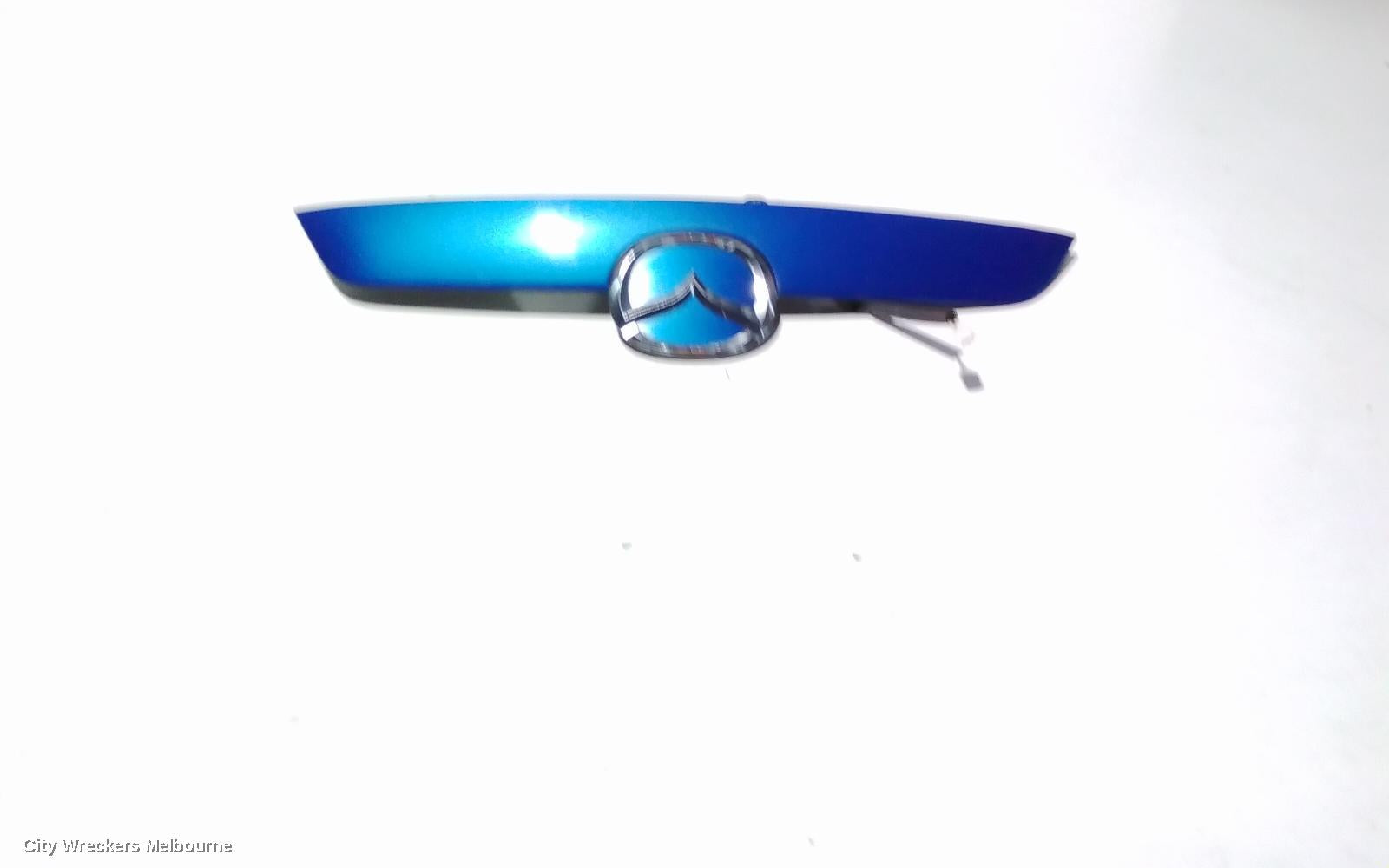 MAZDA CX5 REAR GARNISH, TAILGATE GARNISH (CENTRE), NON REV CAMERA & NON SUNROOF TYPE, 02/2012 - 12/2016 - Image 2