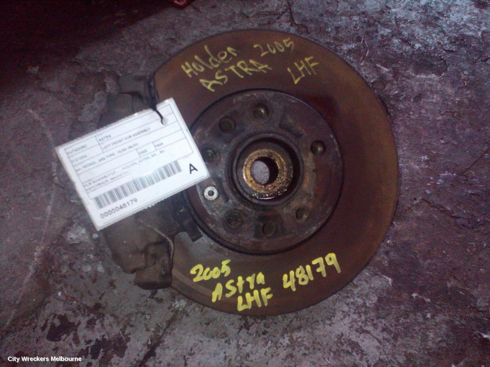 HOLDEN ASTRA LEFT FRONT HUB ASSEMBLY, AH, PETROL, ABS TYPE, 10/2004 - 08/2009 - Image 1