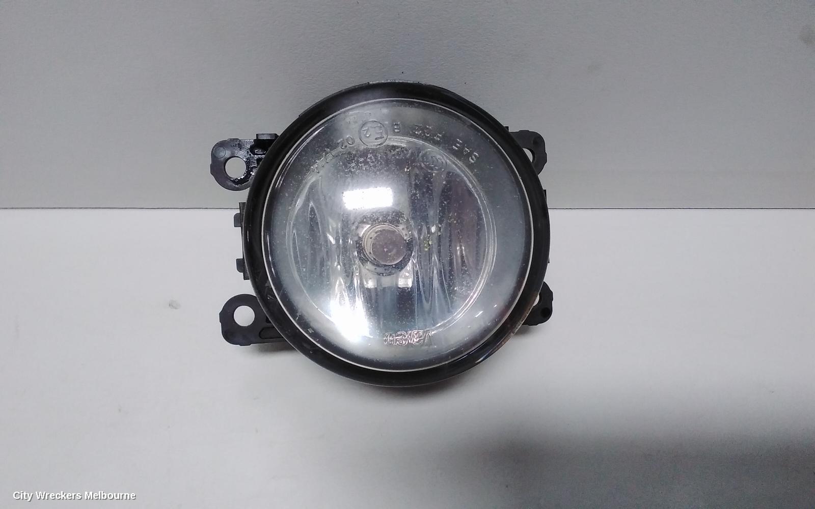 HOLDEN COMMODORE RIGHT INDICATOR/FOG/SIDE, BUMPER FOGLAMP, VE, 08/2006 - 08/2010 - Image 2