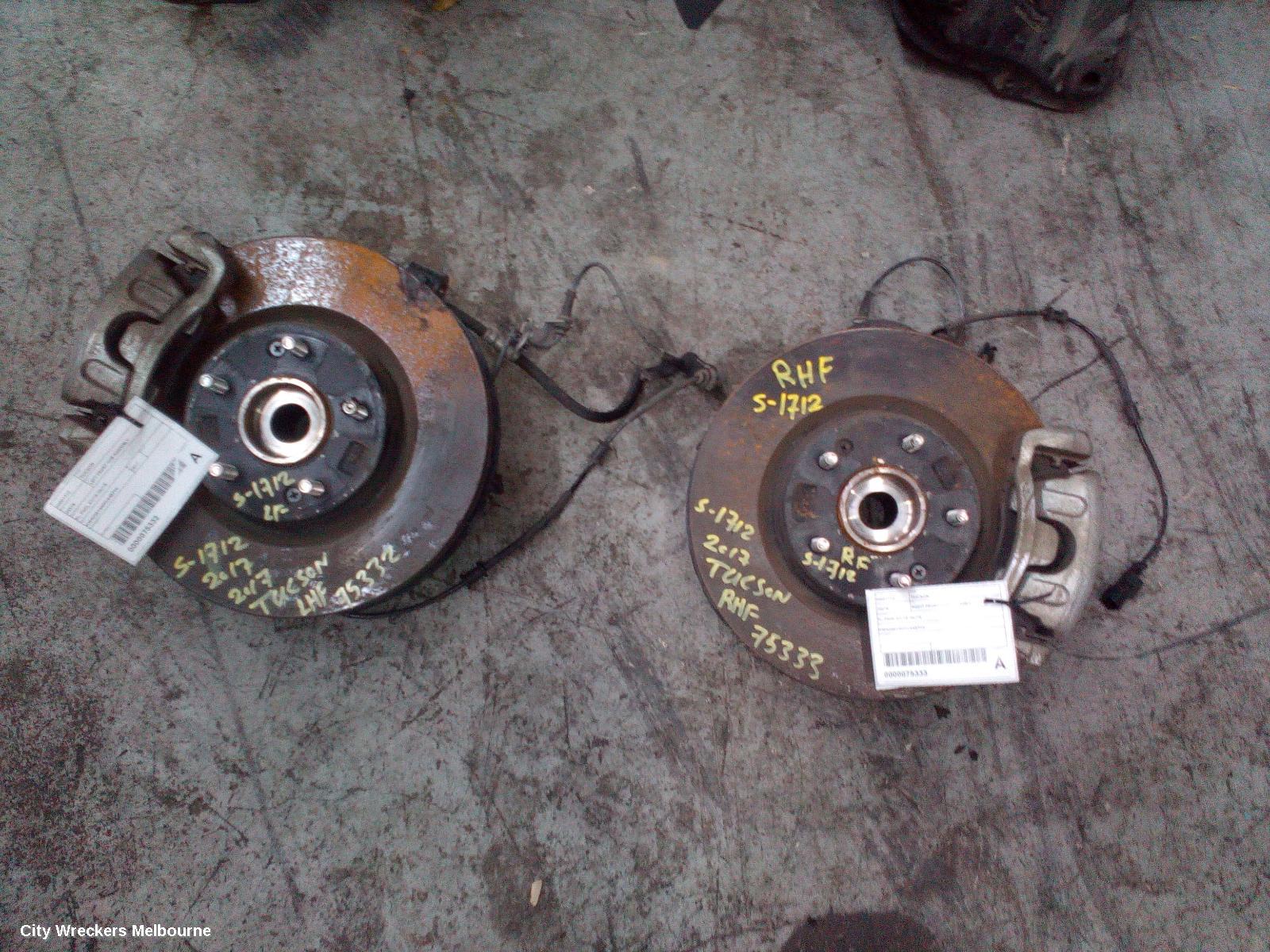HYUNDAI TUCSON RIGHT FRONT HUB ASSEMBLY, TL, FWD, 07/2015 - 06/2018 - Image 2