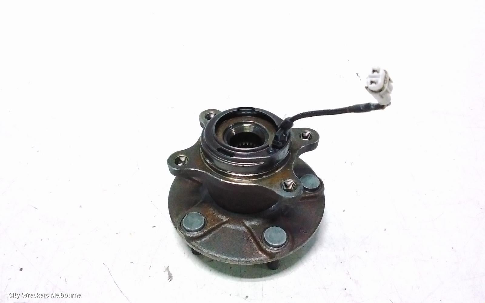SUZUKI SX4 LEFT REAR HUB ASSEMBLY, 4WD, 02/2007 - 01/2014 - Image 1