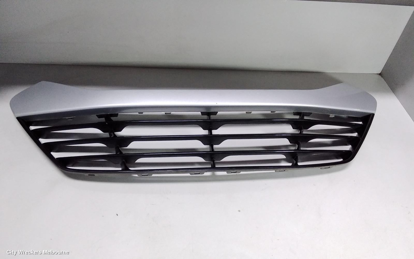 HYUNDAI IX35 GRILLE, BUMPER GRILLE, LM SERIES, ACTIVE, 11/2009 - 01/2016 - Image 1