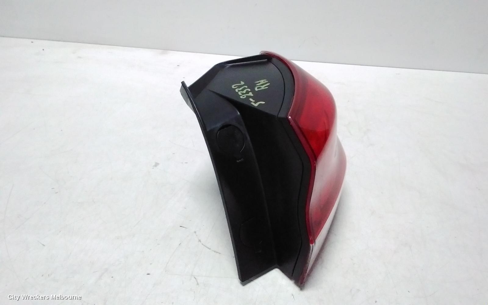 HYUNDAI I30 RIGHT TAILLIGHT, IN BODY, PD, HATCH (S.KOREA VIN KMHH), STANDARD, NON LED TYPE, 03/2017 ONWARDS - Image 3
