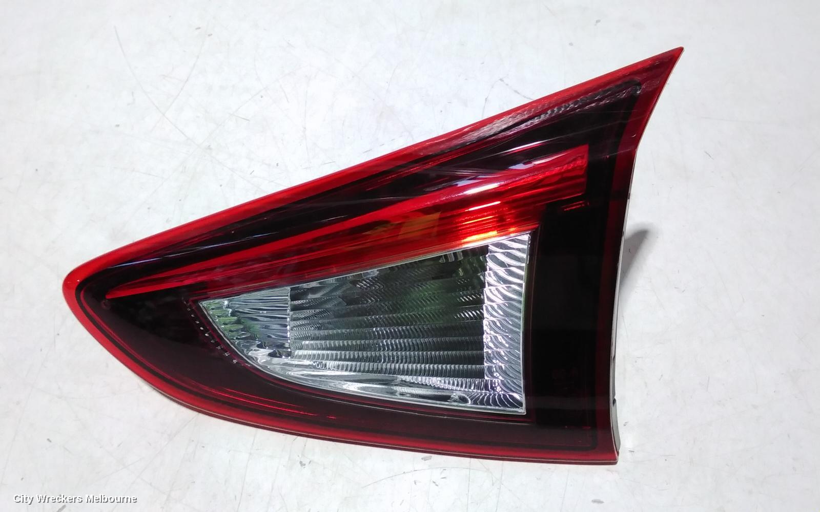 MAZDA 2 REAR GARNISH, TAILGATE LAMP (RH SIDE), DJ, 09/2014 - 10/2019 - Image 2