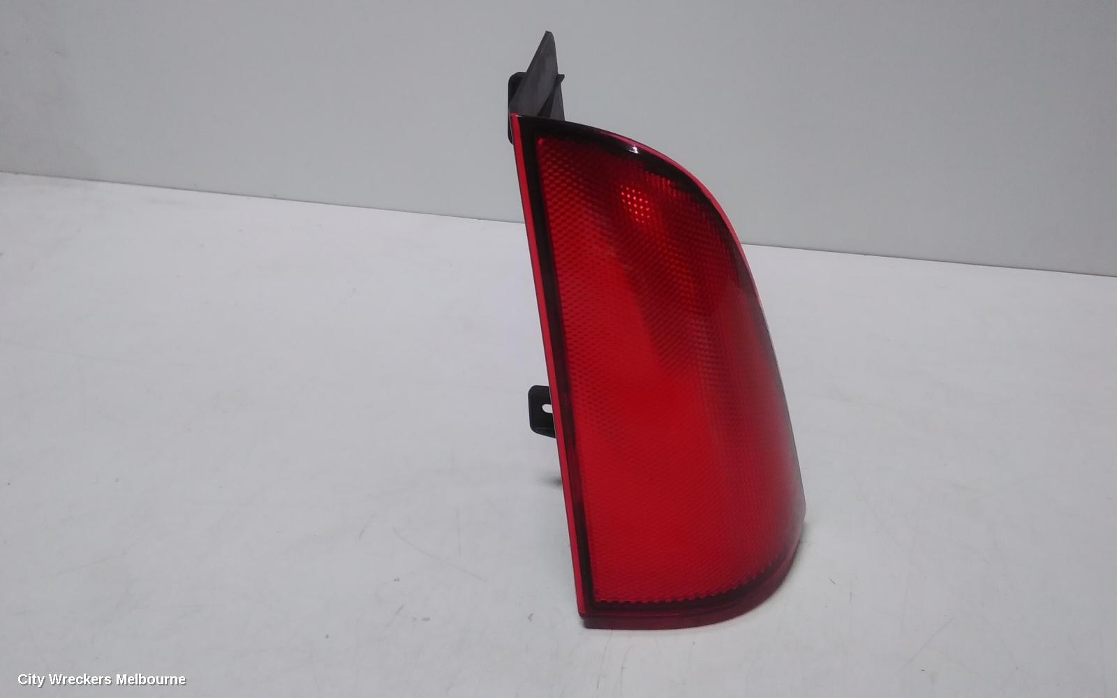 MERCEDES VITO RIGHT TAILLIGHT, UPPER TAILGATE, 639, 04/2004 - 02/2015 - Image 2