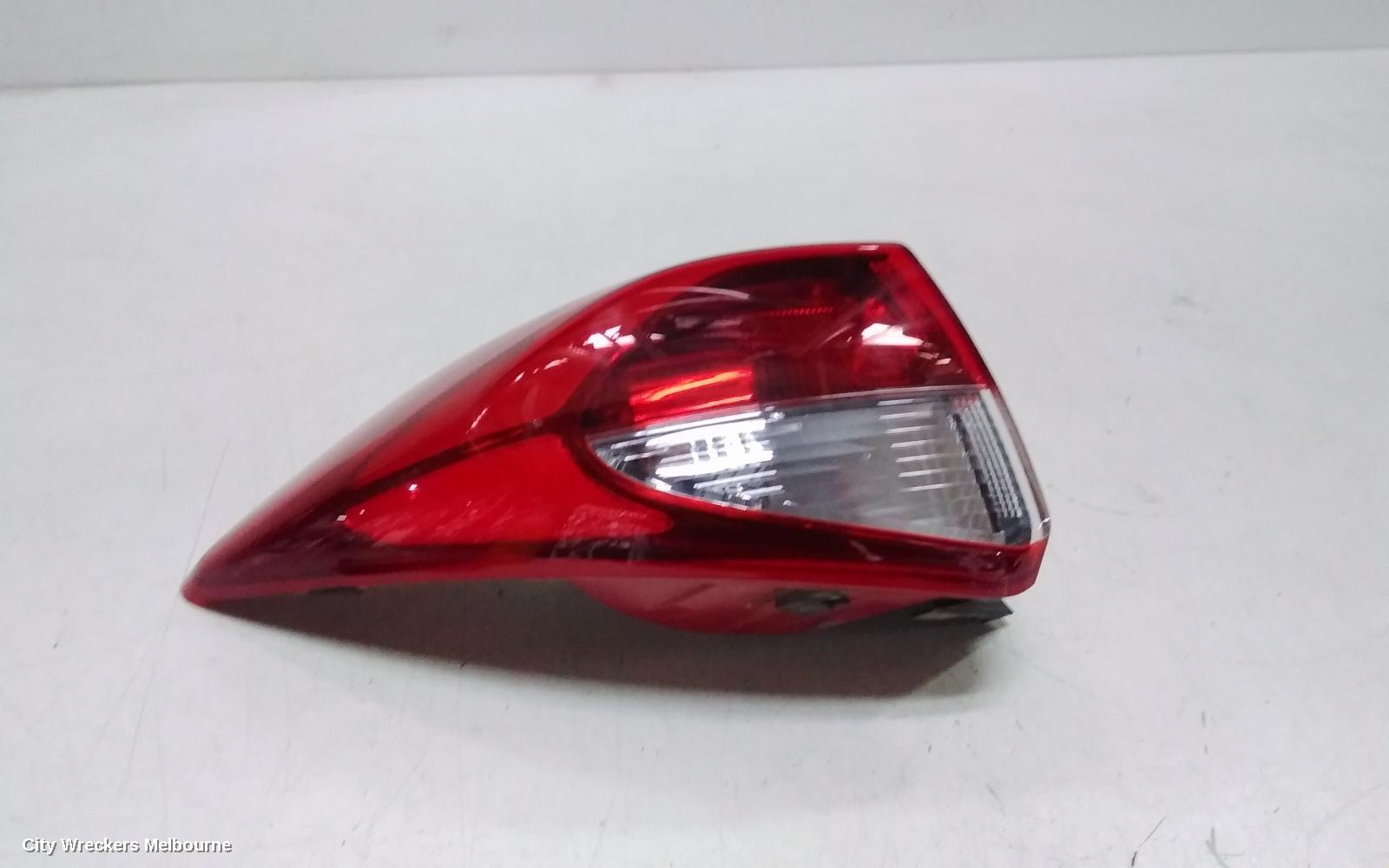 HYUNDAI TUCSON LEFT TAILLIGHT, IN BODY, TL, KOREAN BUILT (VIN KMHJ), NON LED TYPE, 07/2015 - 06/2018 - Image 2