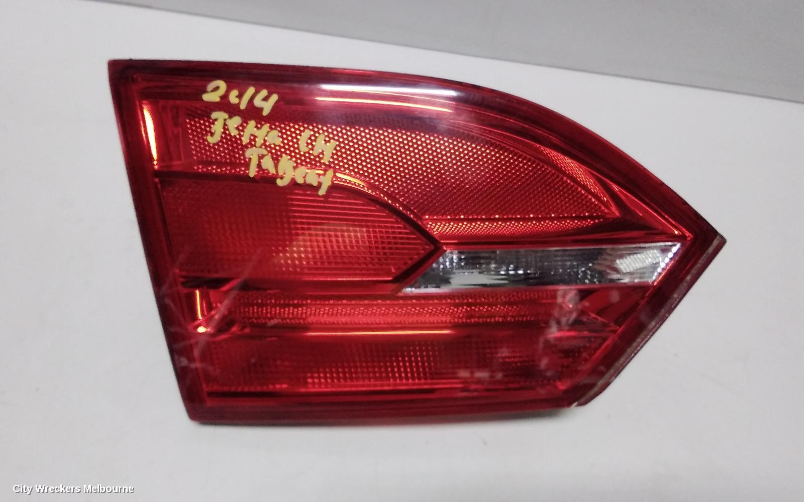 VOLKSWAGEN JETTA REAR GARNISH, 1B, BOOTLID LAMP (LH SIDE), W/ HALOGEN TYPE, 02/2011 - 10/2014 - Image 2