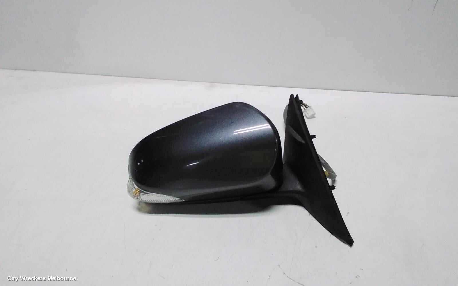 TOYOTA AURION RIGHT DOOR MIRROR, GSV50R, PRESARA/SPORTIVO ZR6, W/ AUTO DIP & BLINDSPOT TYPE, 02/2012 - 05/2015 - Image 1