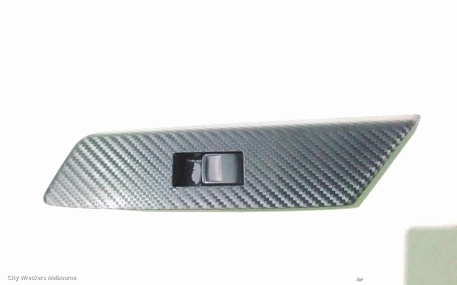 TOYOTA RAV4 PWR DR WIND SWITCH, LH REAR, XA40, 12/2012 - 11/2018 - Image 2
