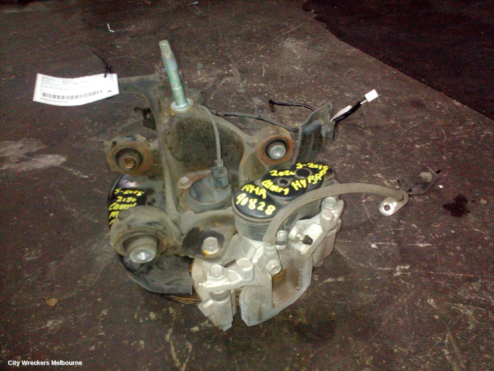 TOYOTA CAMRY RIGHT REAR HUB ASSEMBLY, XV70, HYBRID TYPE, 09/2017 ONWARDS - Image 3