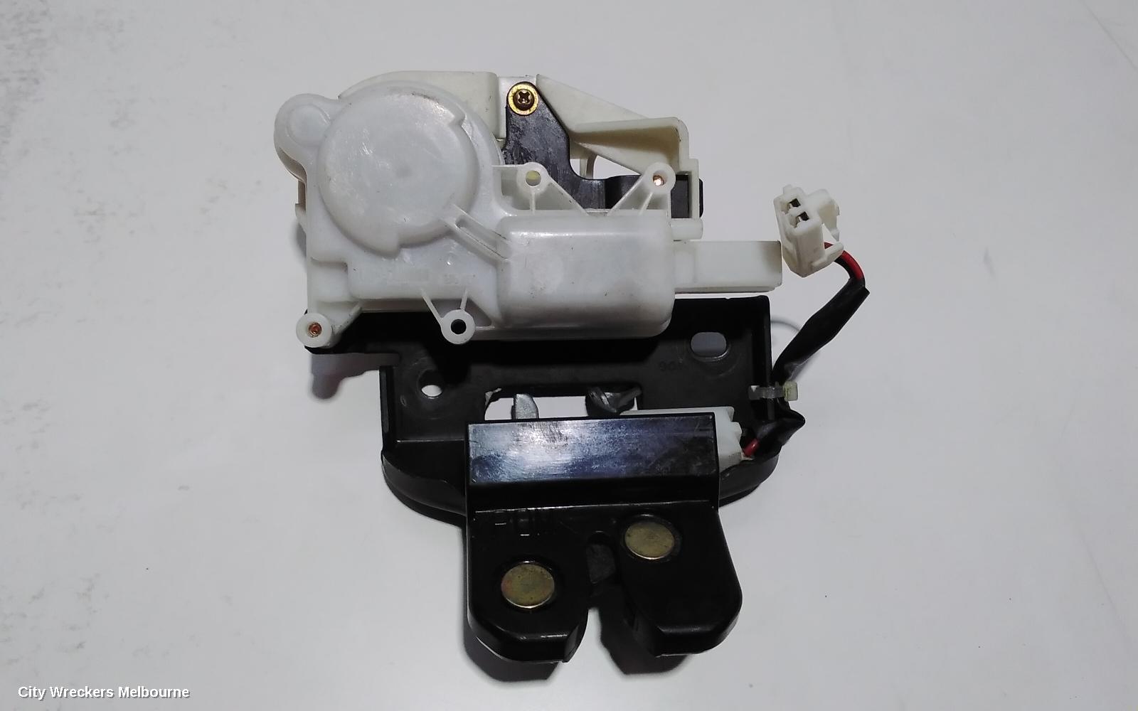 MAZDA 6 DOOR/BOOT/GATE LOCK, BOOTLID LOCK, GG/GY, 09/2002 - 12/2007 - Image 3