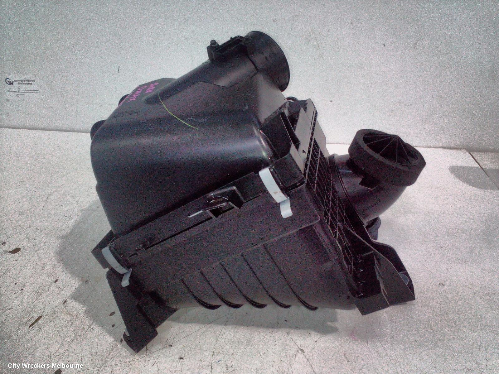 ISUZU DMAX AIR CLEANER/BOX, AIR CLEANER, 3.0, DIESEL, RG, 07/2020 ONWARDS - Image 3