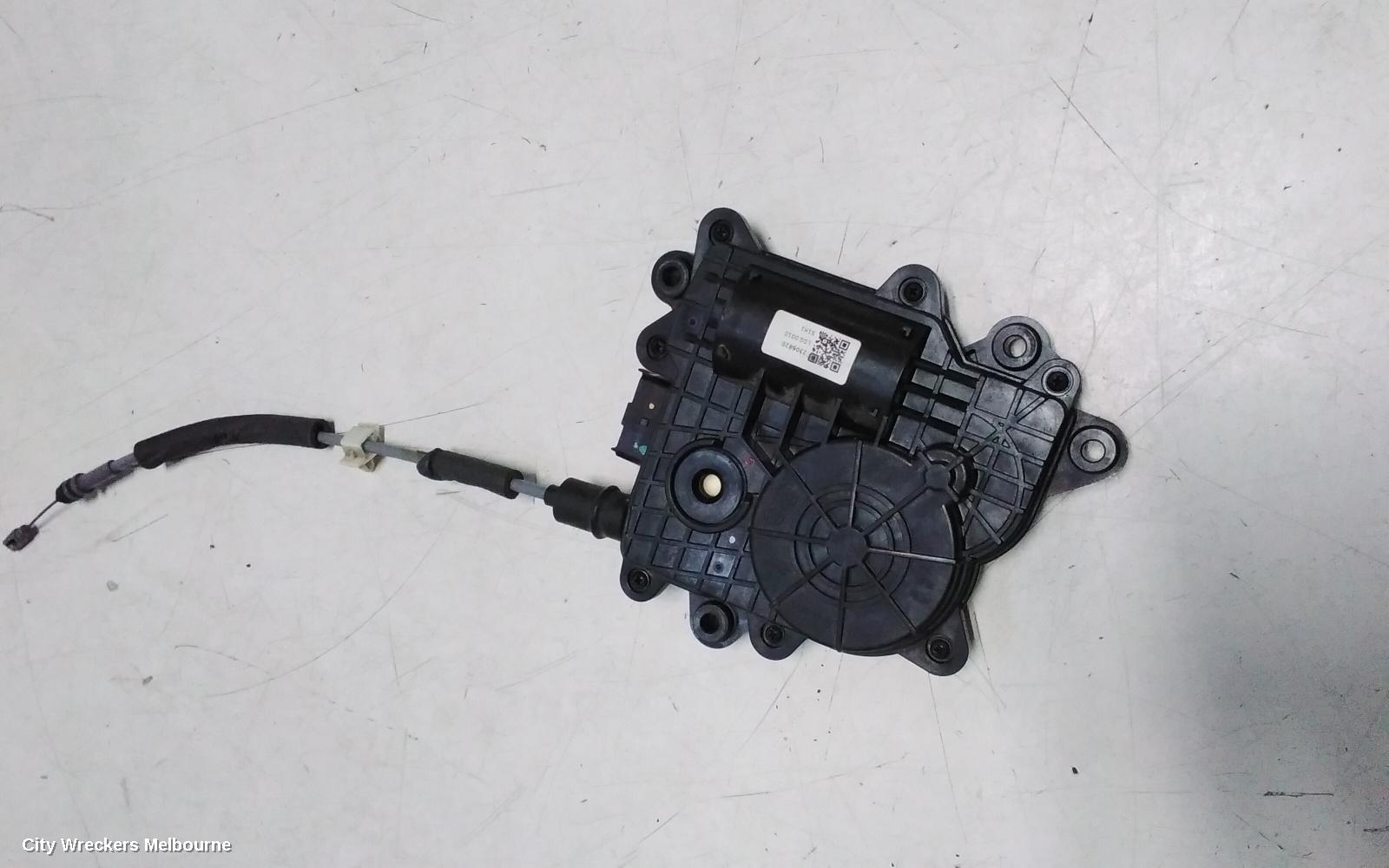 HYUNDAI GENESIS DOOR/BOOT/GATE LOCK, LEFT REAR DOOR LOCK, DH, ULTIMATE PACK TYPE, 11/2014 - 01/2018 - Image 1
