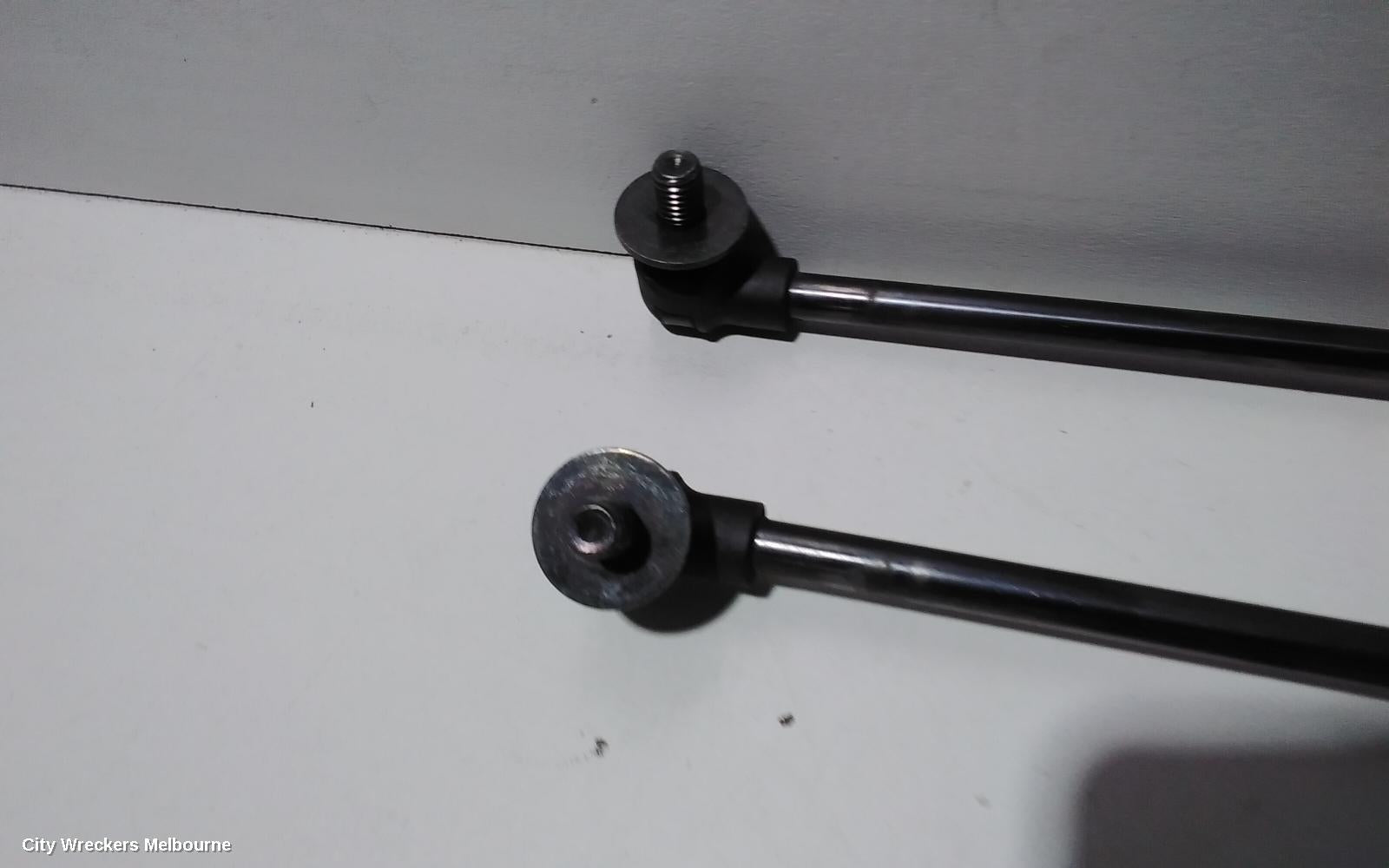 MITSUBISHI OUTLANDER HATCH STRUT, TAILGATE STRUT (PAIR), ZK-ZL, 04/2015 ONWARDS - Image 3