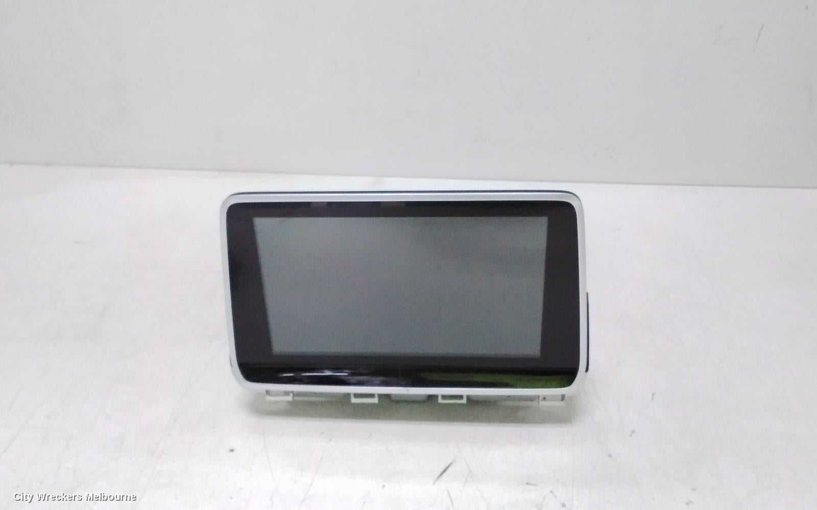 LDV DELIVER 9 RADIO/CD/DVD/SAT/TV, DISPLAY UNIT, 10.1IN, TOUCHSCREEN, NON SAT NAV TYPE, 07/2020 ONWARDS - Image 1