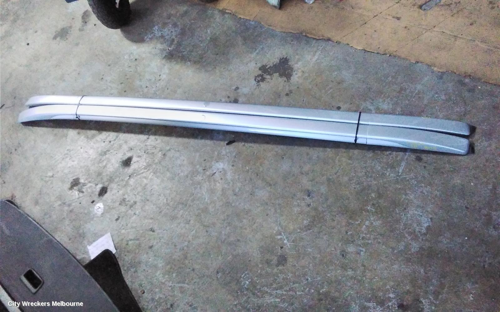 MITSUBISHI OUTLANDER ROOF RAIL - Image 1