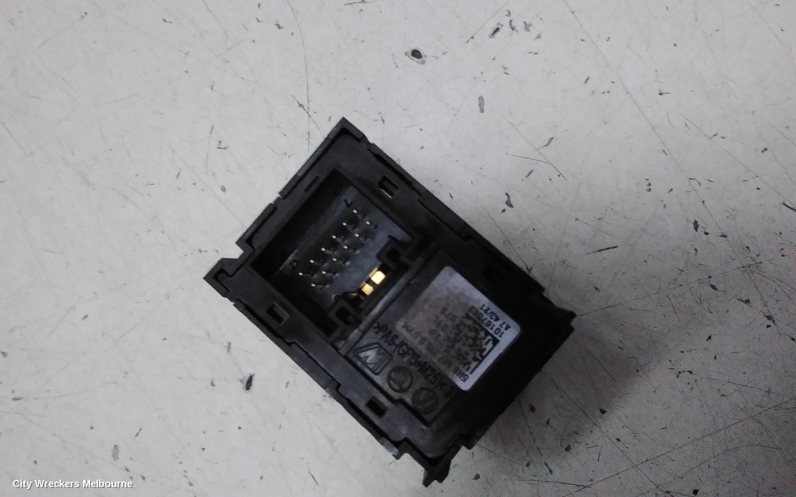 VOLKSWAGEN GOLF COMBINATION SWITCH, ELECT PARK SWITCH, GEN 8, 09/2020 ONWARDS - Image 2